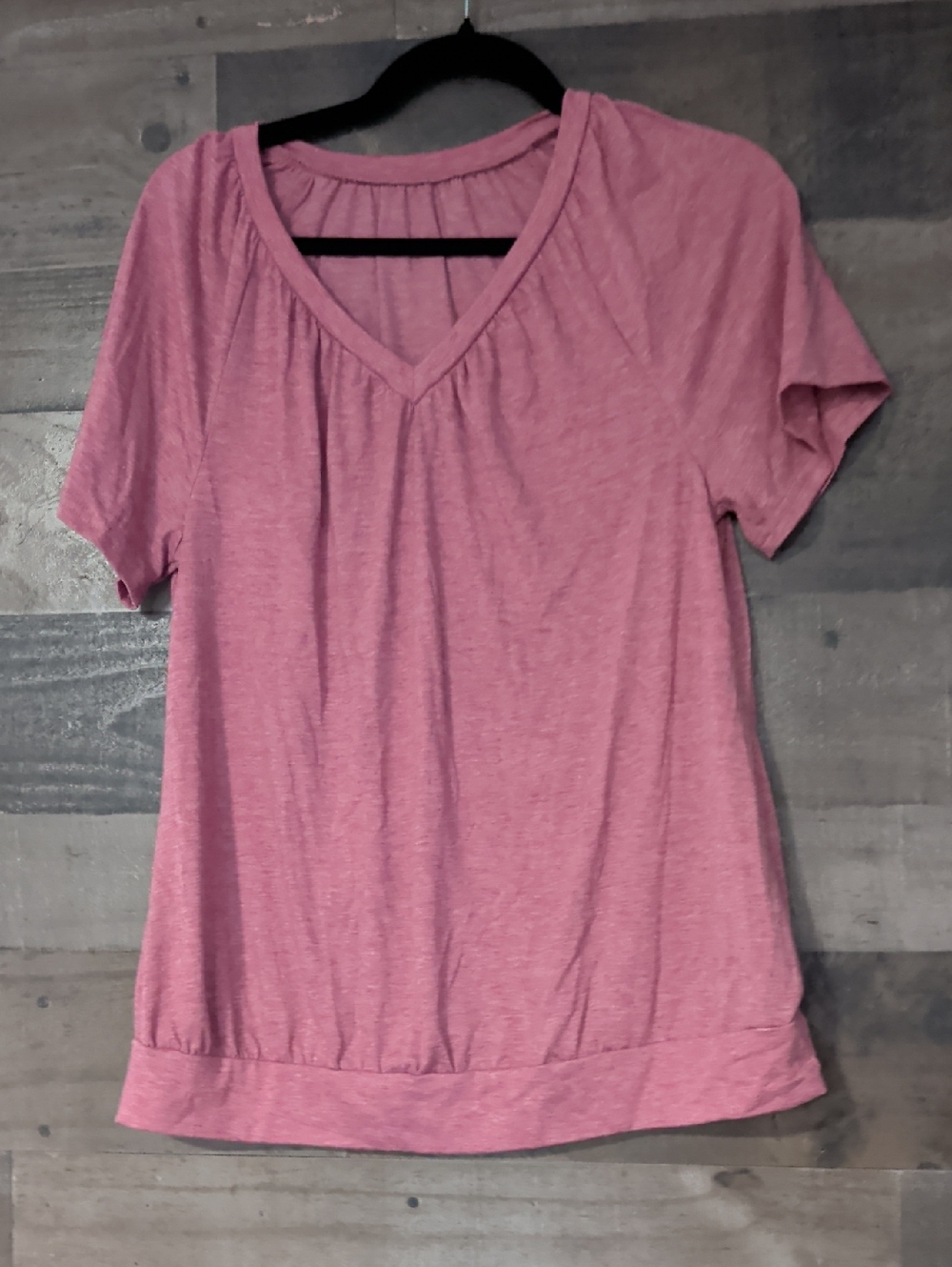 Women's Pink V-Neck Short Sleeve Top
